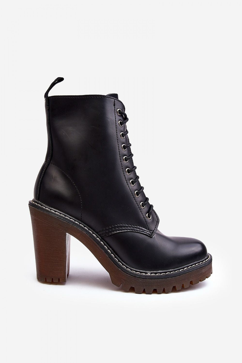 Stiefeletten mit Absatz Step in style