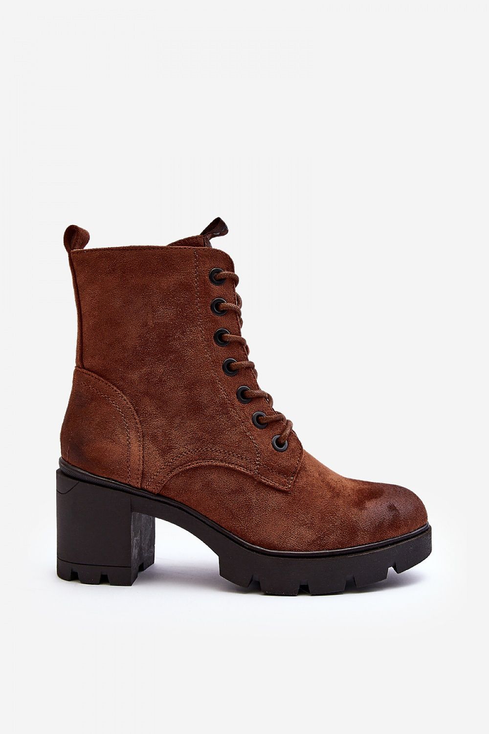Stiefeletten mit Absatz Step in style