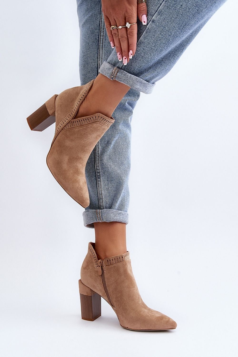 Stiefeletten mit Absatz Step in style