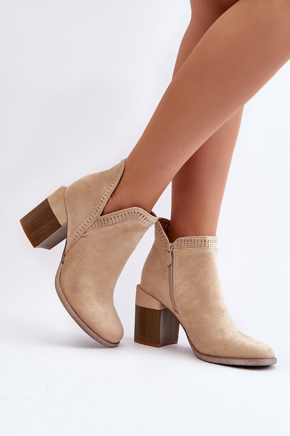 Stiefeletten mit Absatz Step in style