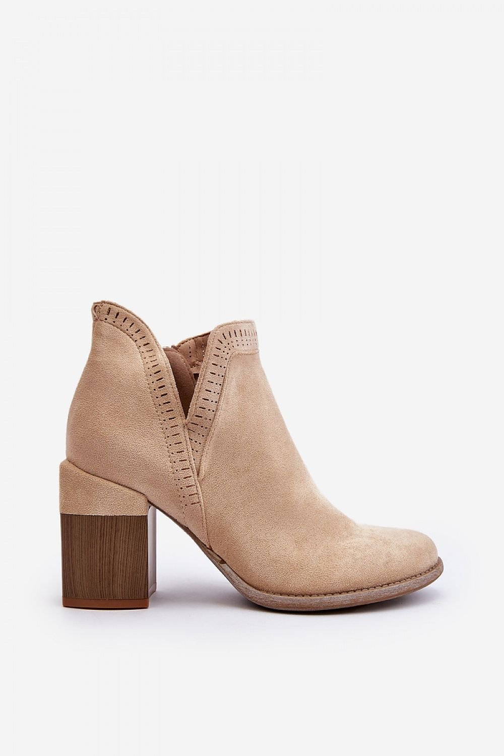Stiefeletten mit Absatz Step in style
