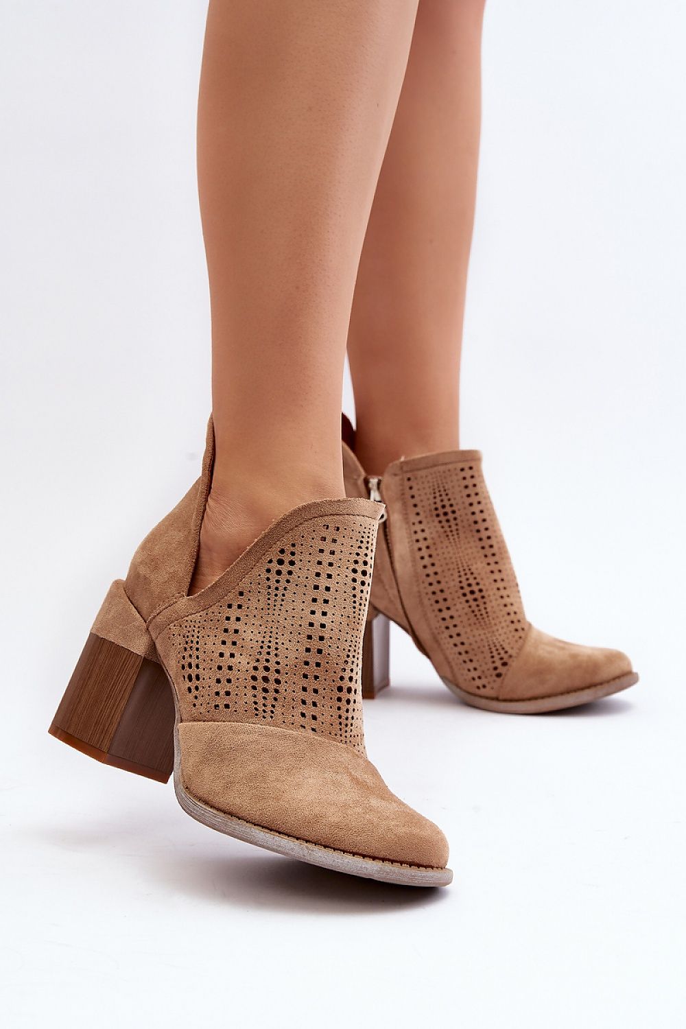 Stiefeletten mit Absatz Step in style