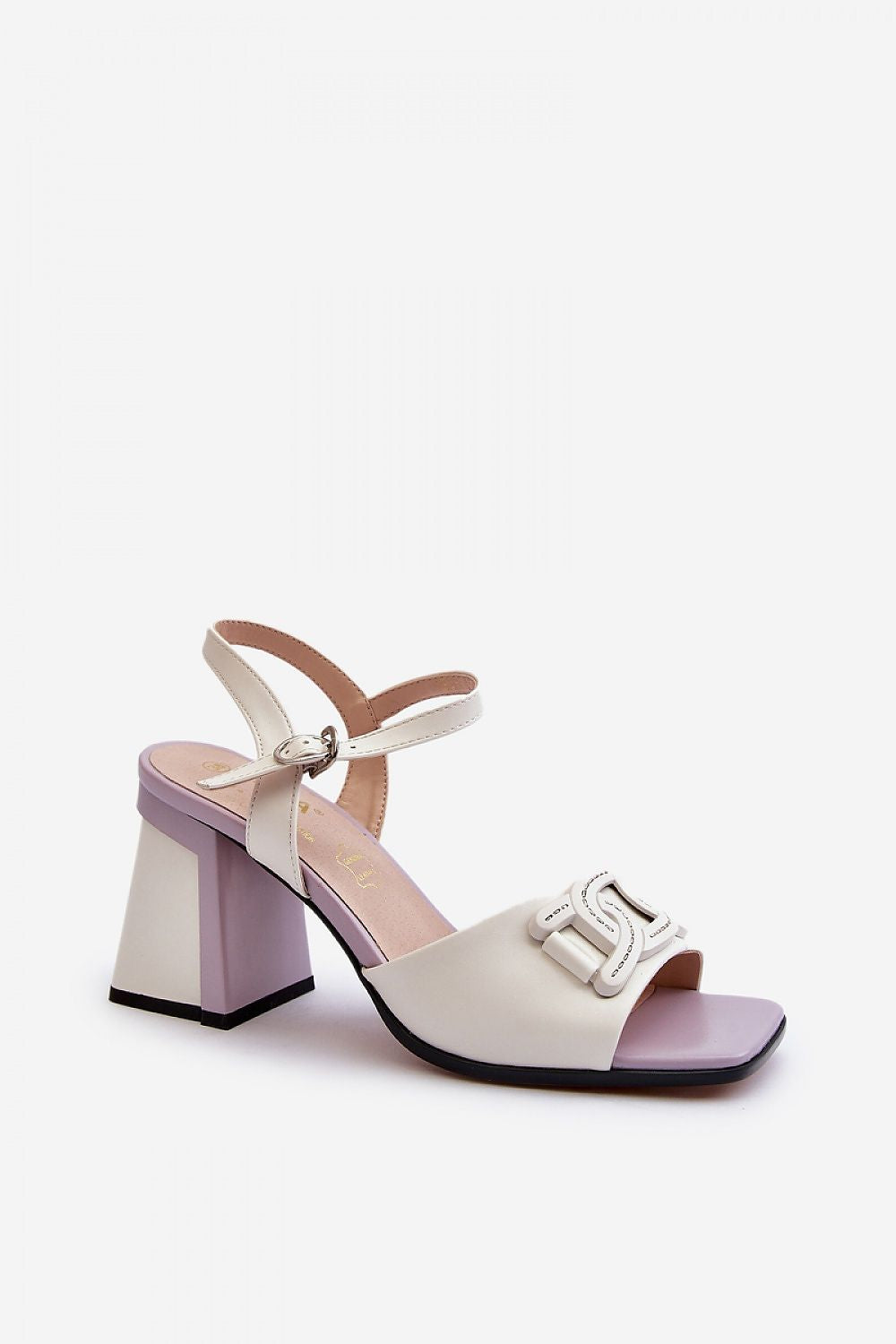 Sandalen mit Absatz Step in style