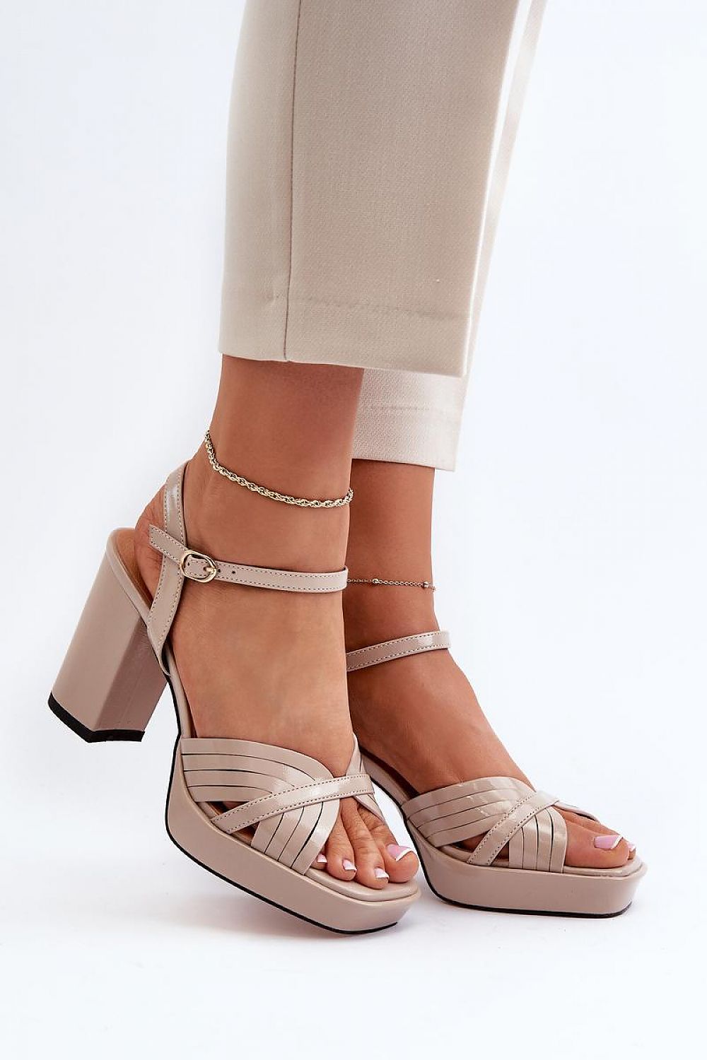 Sandalen mit Absatz Step in style