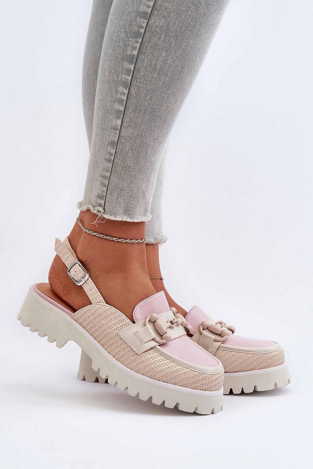 Sandalen mit Absatz Step in style