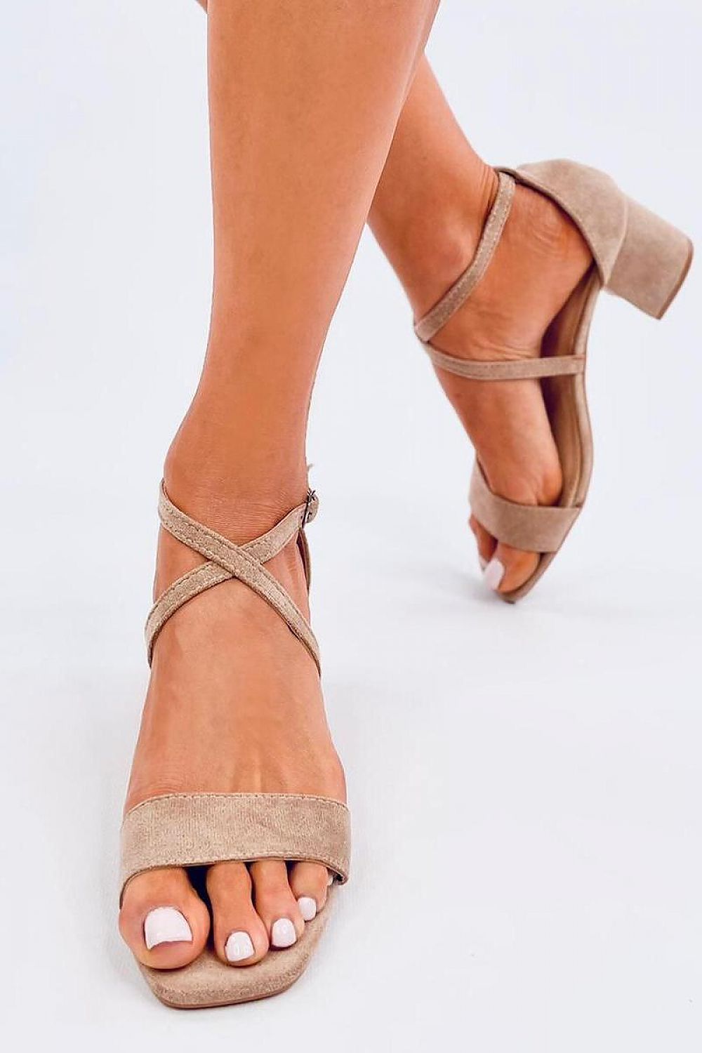 Sandalen mit Absatz Inello