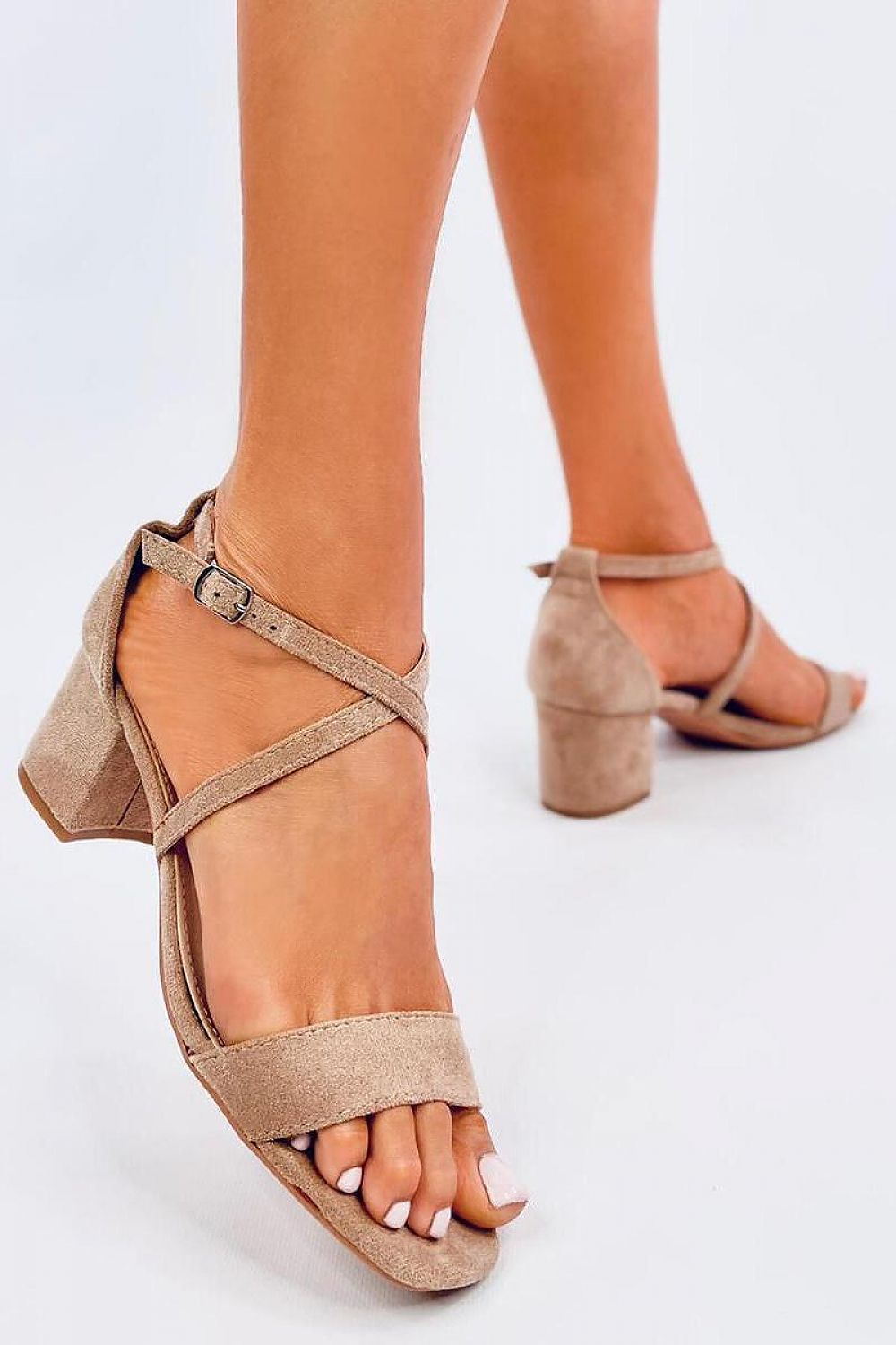 Sandalen mit Absatz Inello