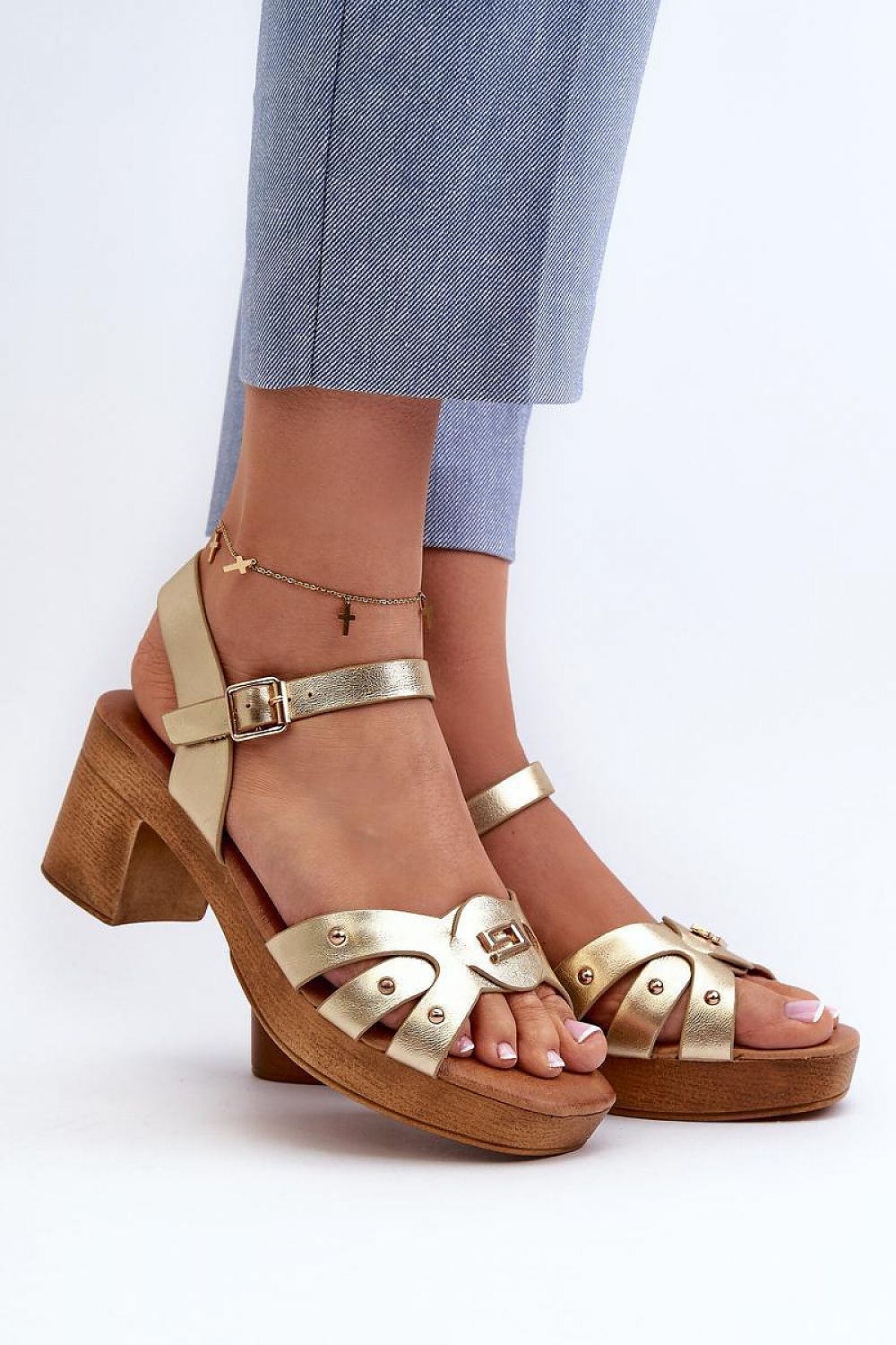 Sandalen mit Absatz Step in style