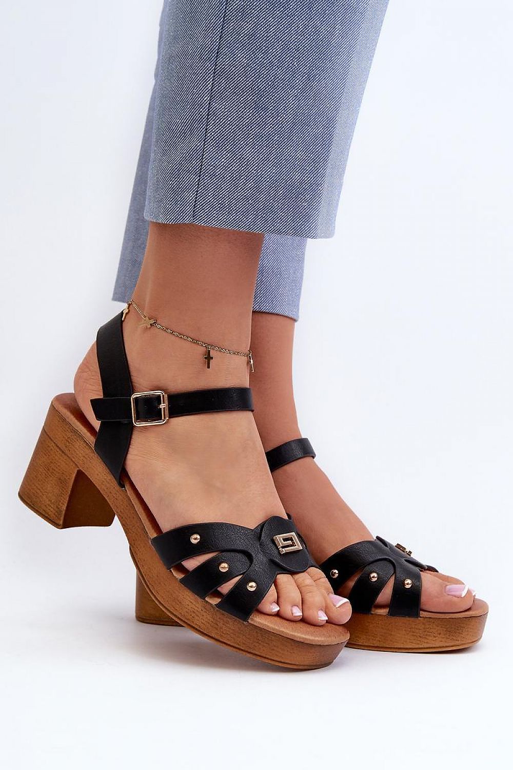 Sandalen mit Absatz Step in style
