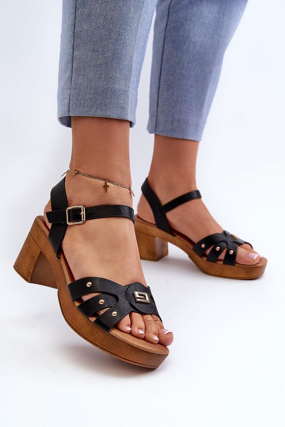 Sandalen mit Absatz Step in style