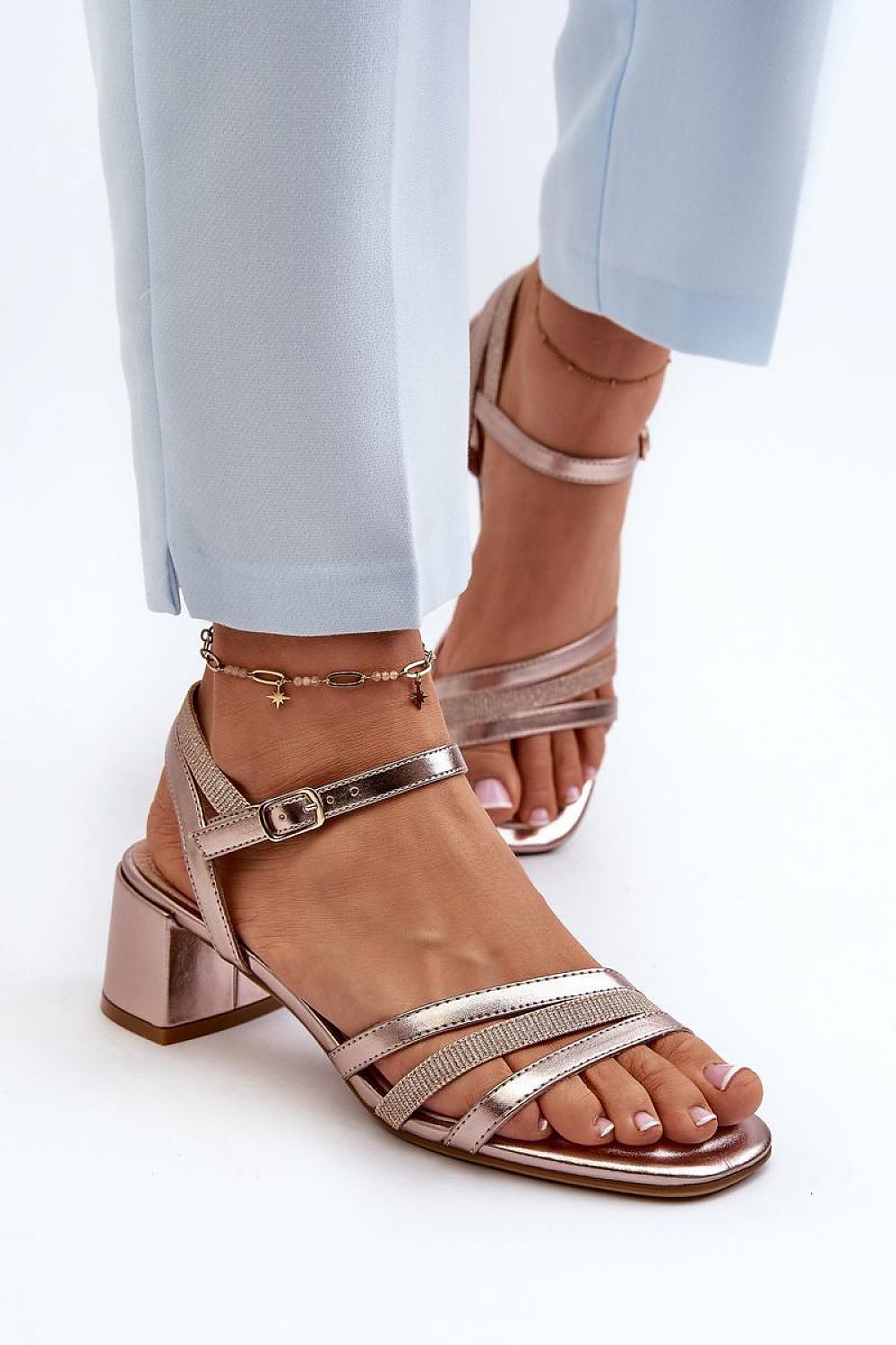 Sandalen mit Absatz Step in style