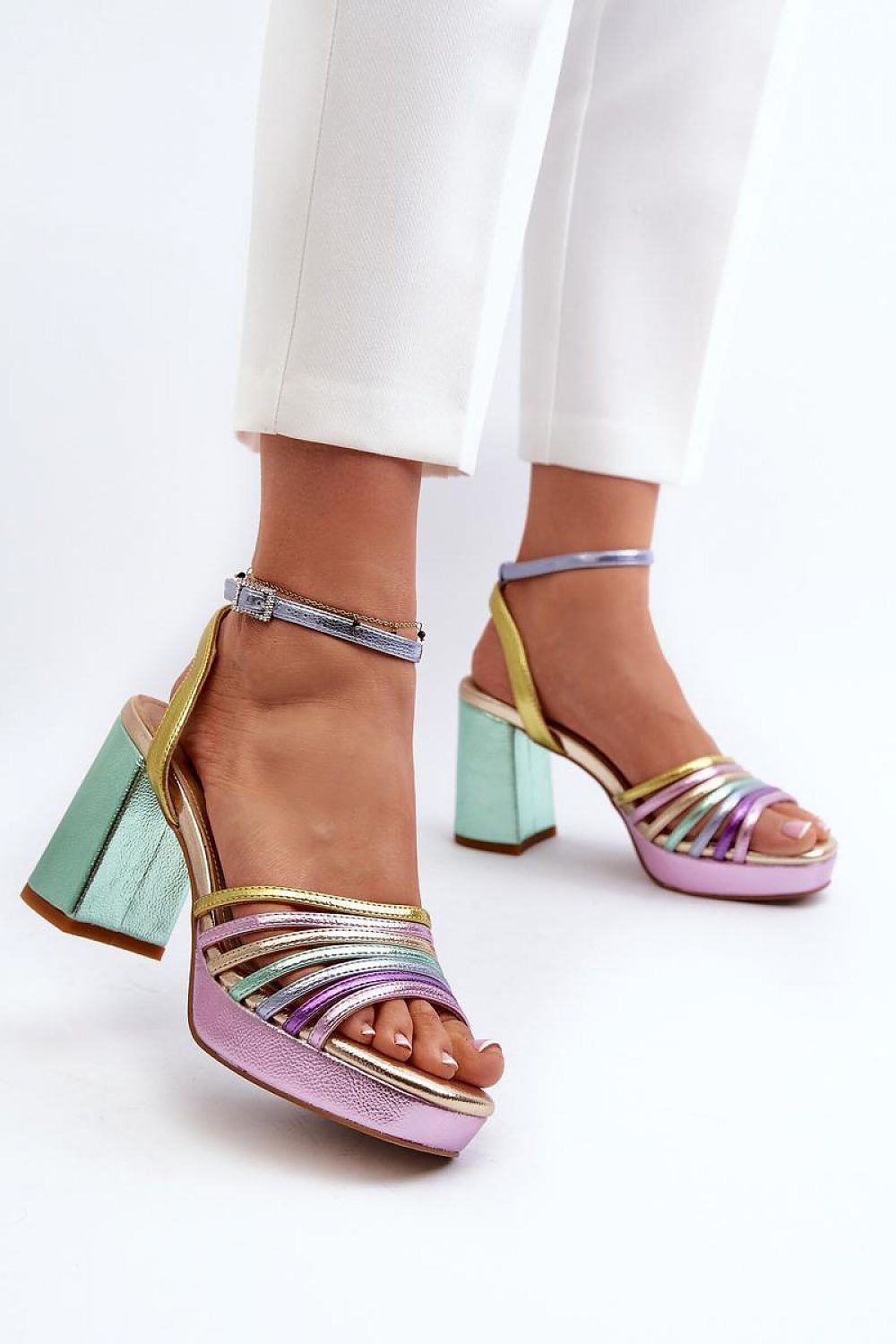 Sandalen mit Absatz Step in style