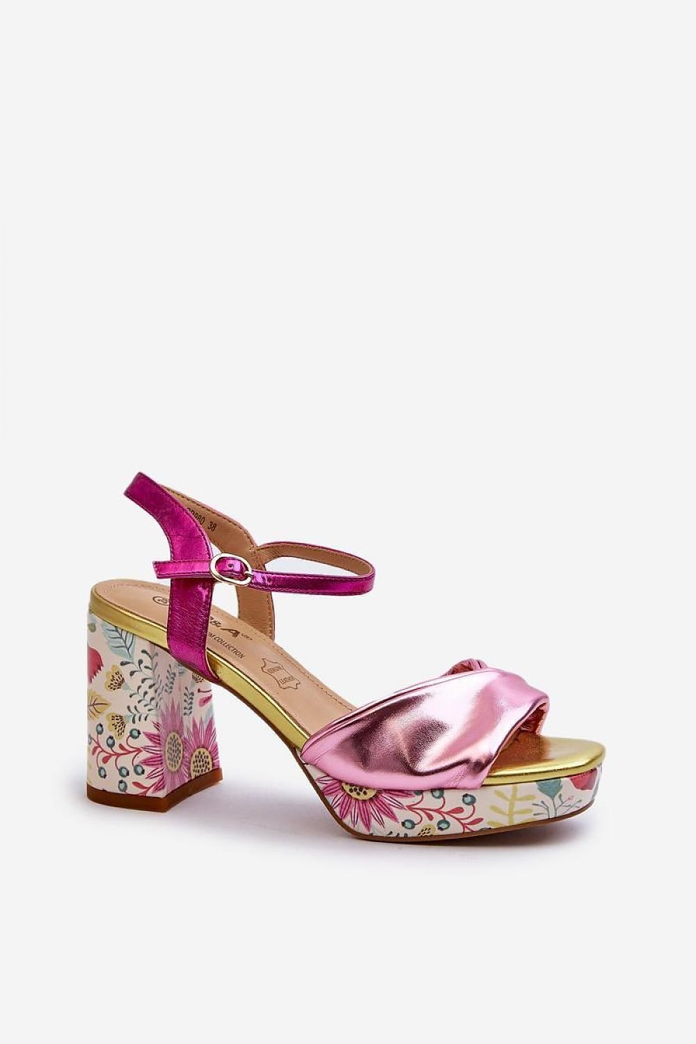 Sandalen mit Absatz Step in style