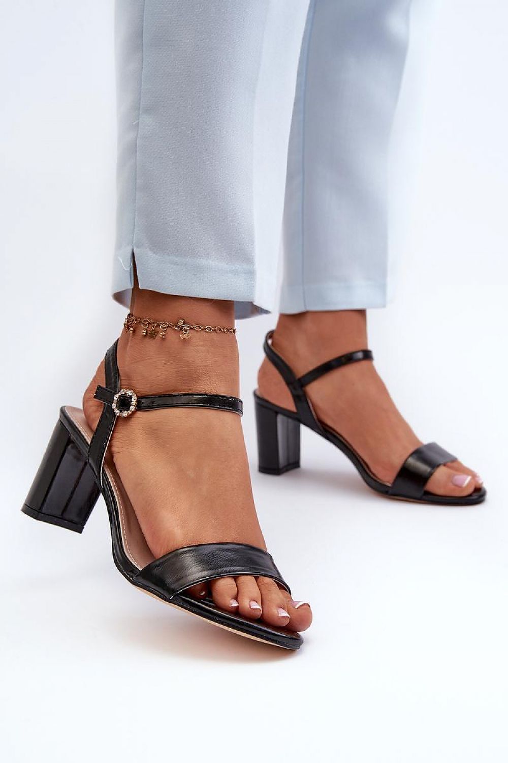Sandalen mit Absatz Step in style