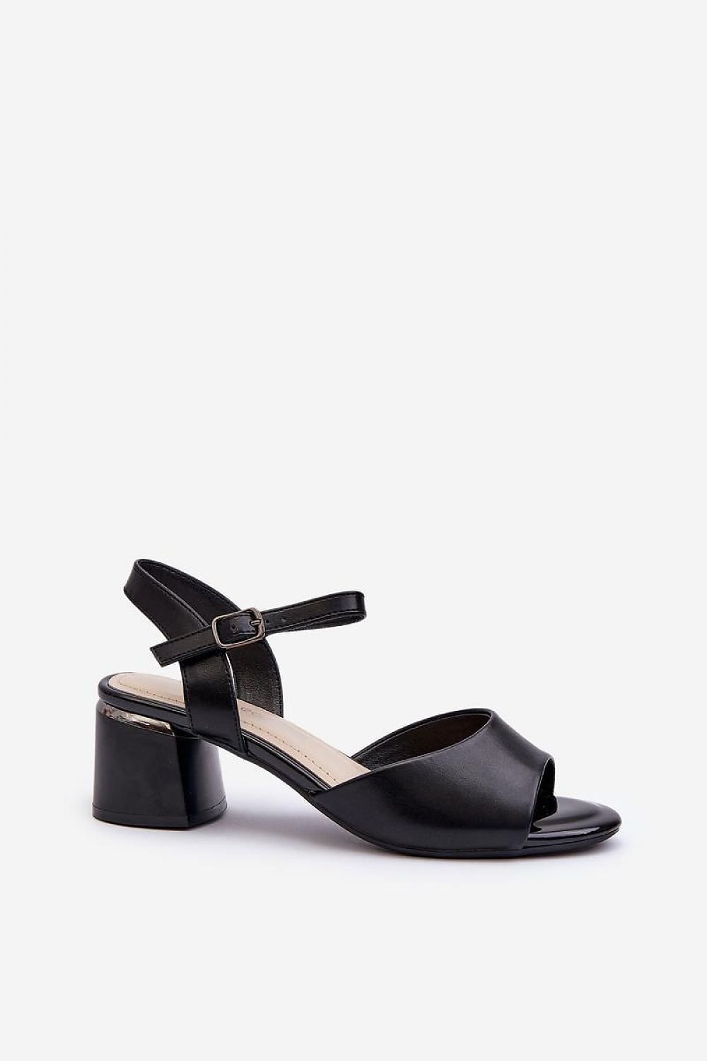 Sandalen mit Absatz Step in style