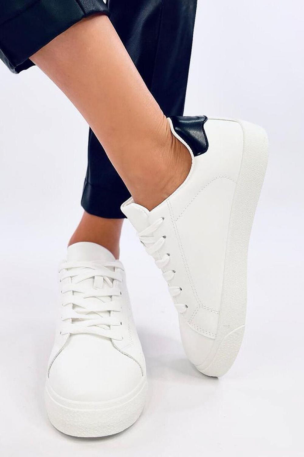 Sportschuhe Inello