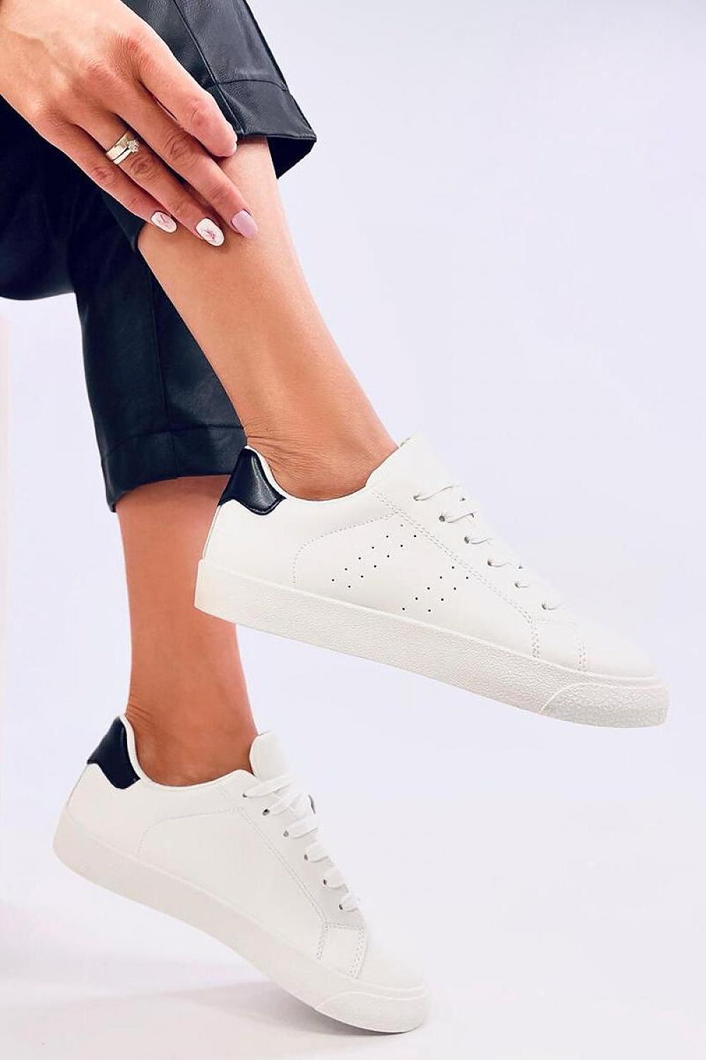 Sportschuhe Inello