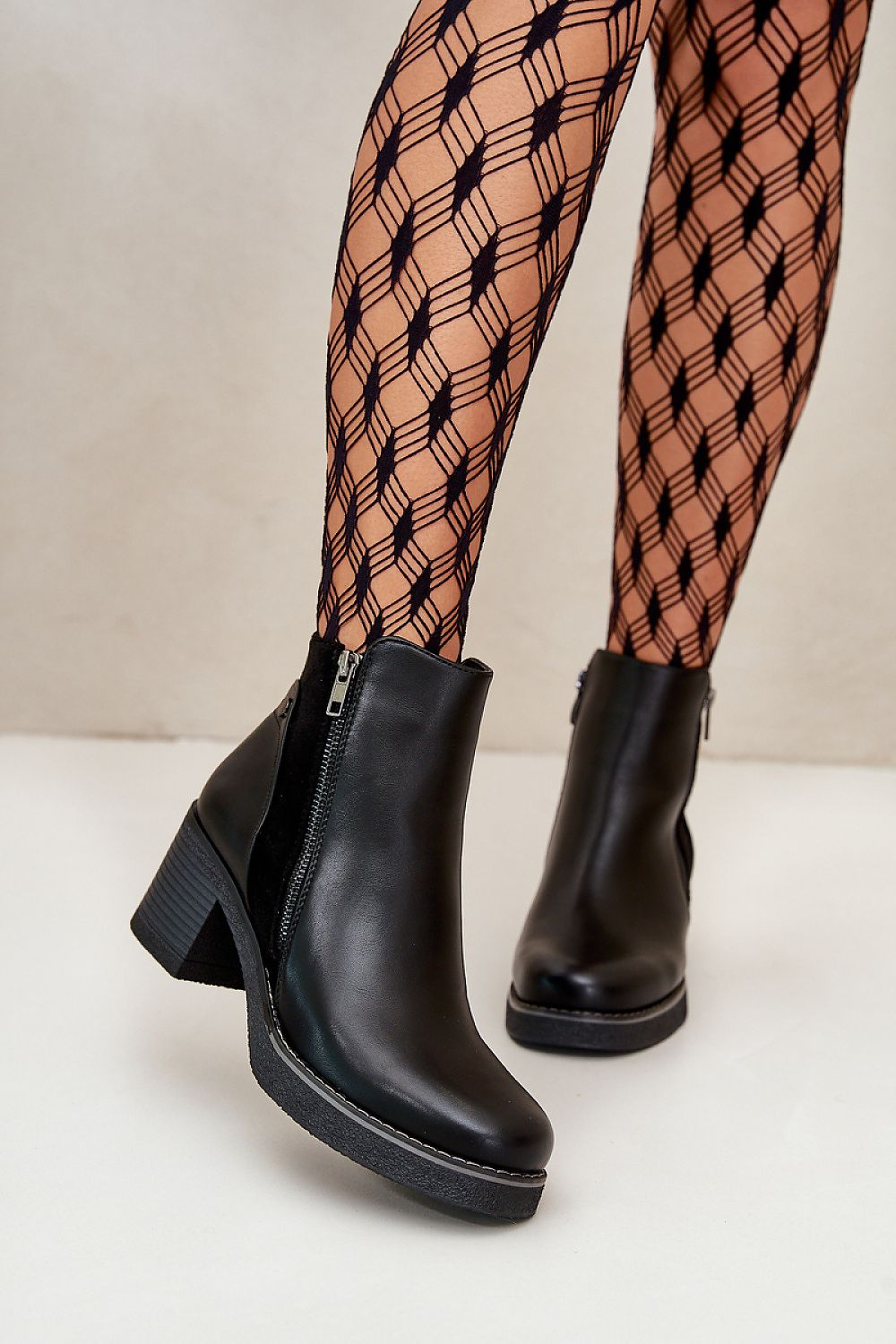 Stiefeletten mit Absatz Step in style