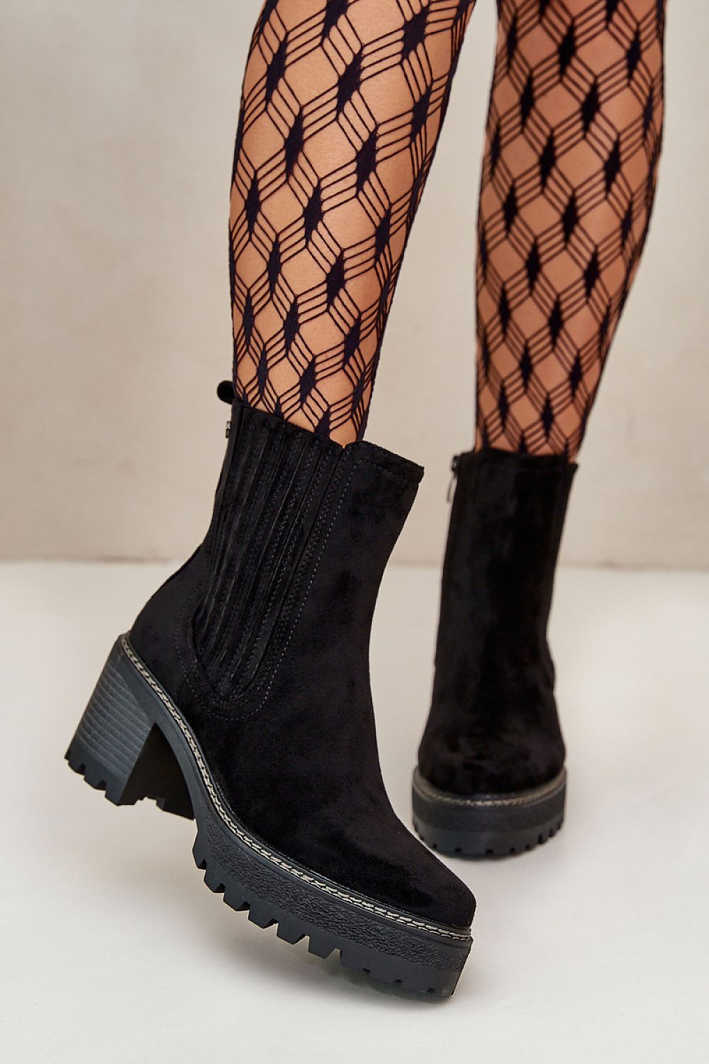 Stiefeletten mit Absatz Step in style