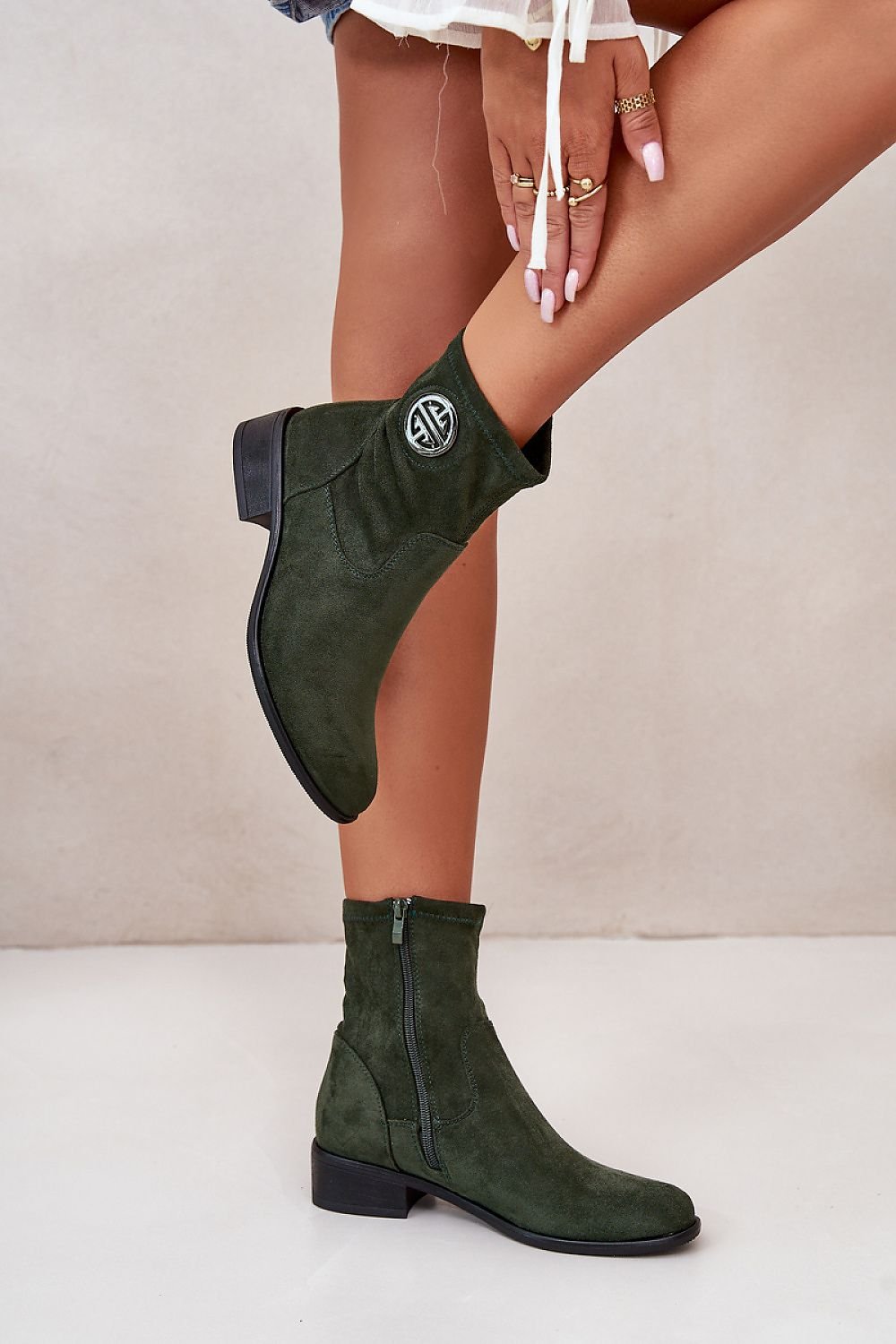 Stiefeletten mit Absatz Step in style