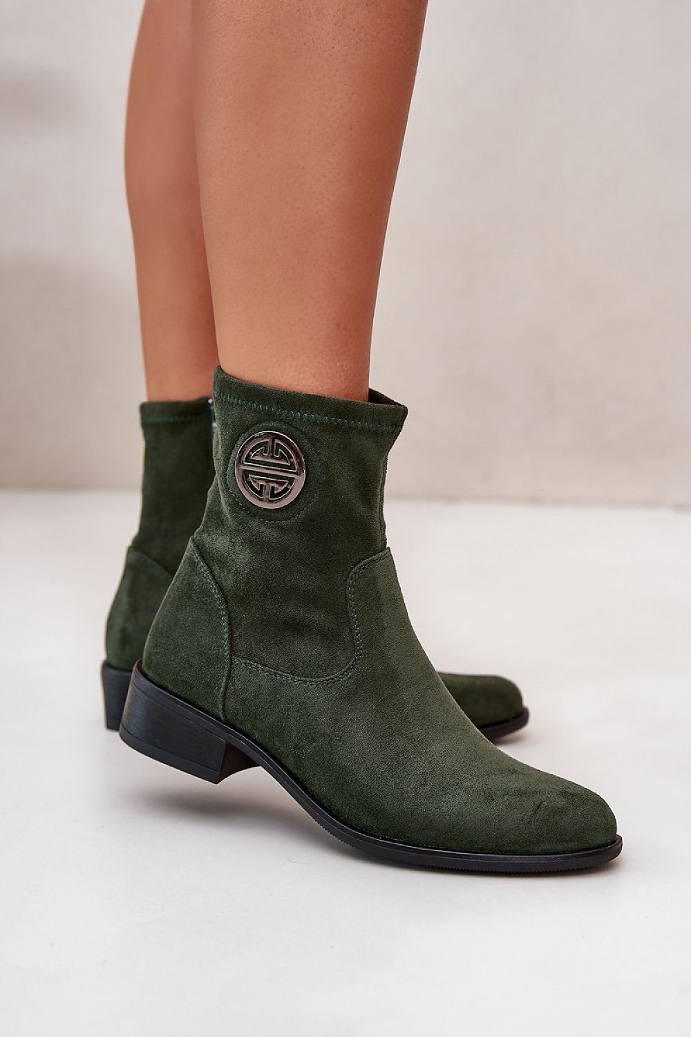 Stiefeletten mit Absatz Step in style