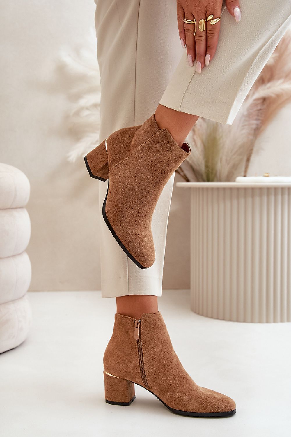 Stiefeletten mit Absatz Step in style