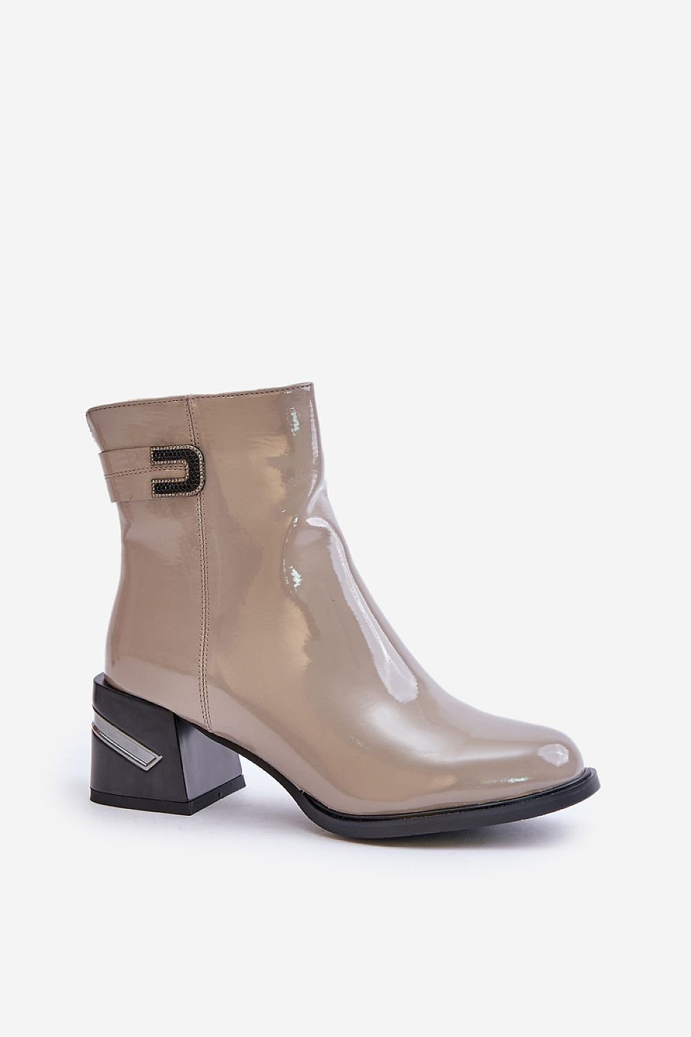 Stiefeletten mit Absatz Step in style