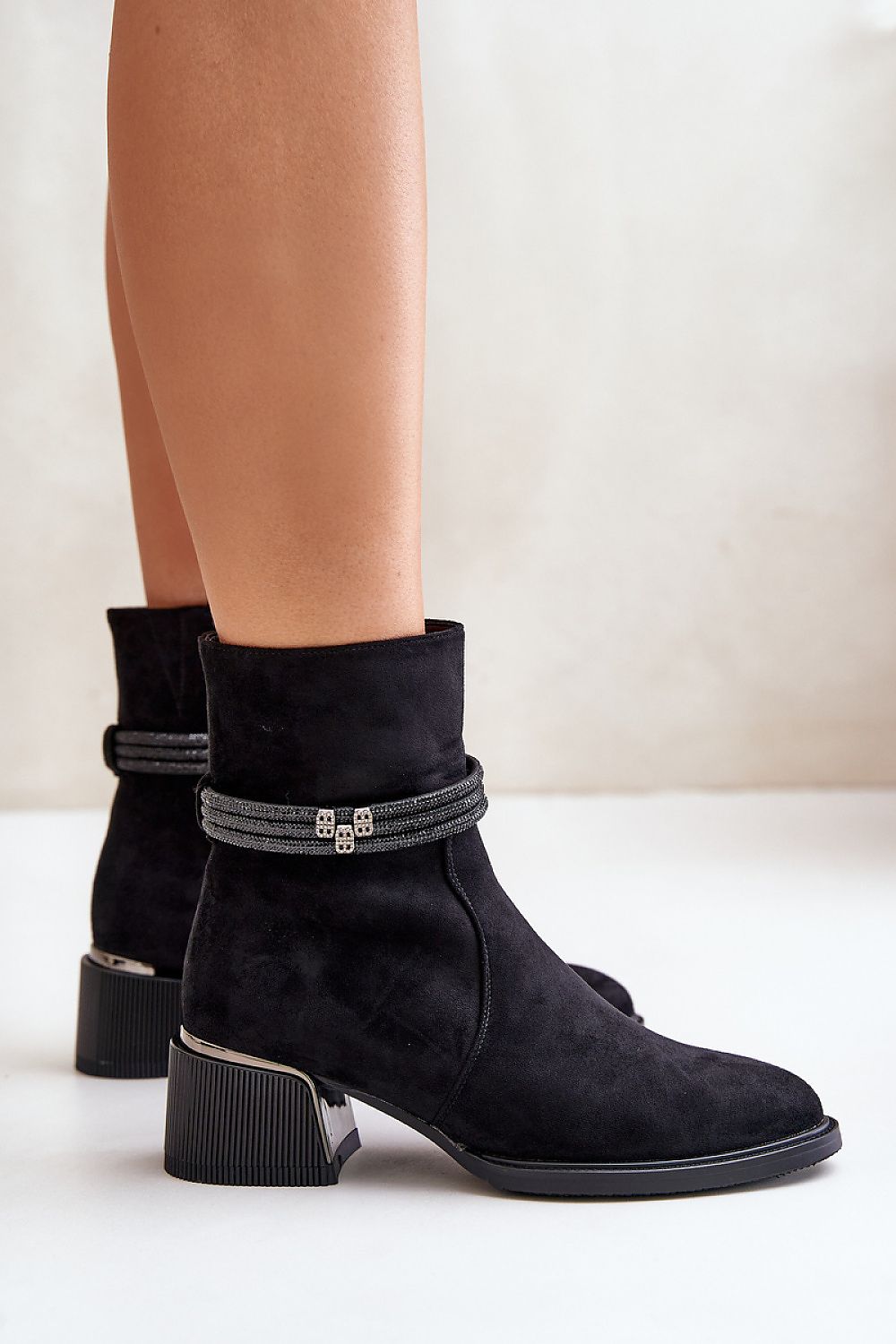 Stiefeletten mit Absatz Step in style