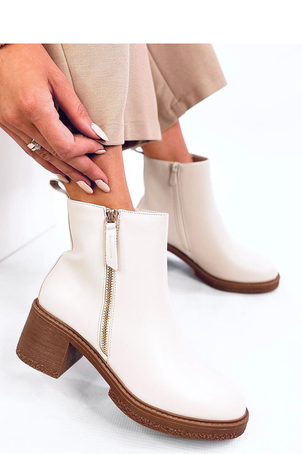 Stiefeletten mit Absatz Inello