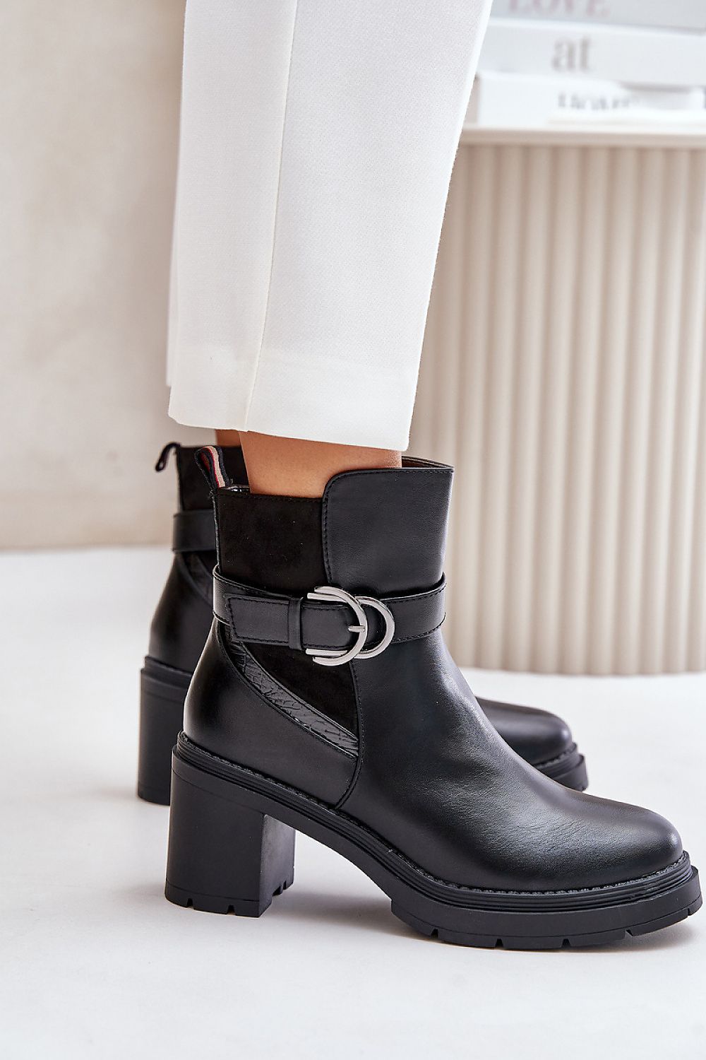 Stiefeletten mit Absatz Step in style