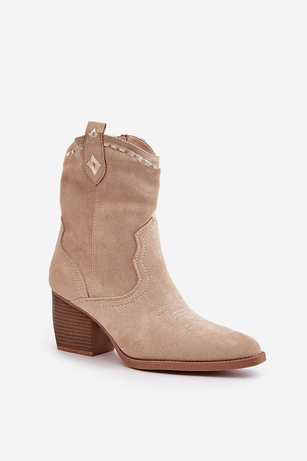 Stiefeletten mit Absatz Step in style