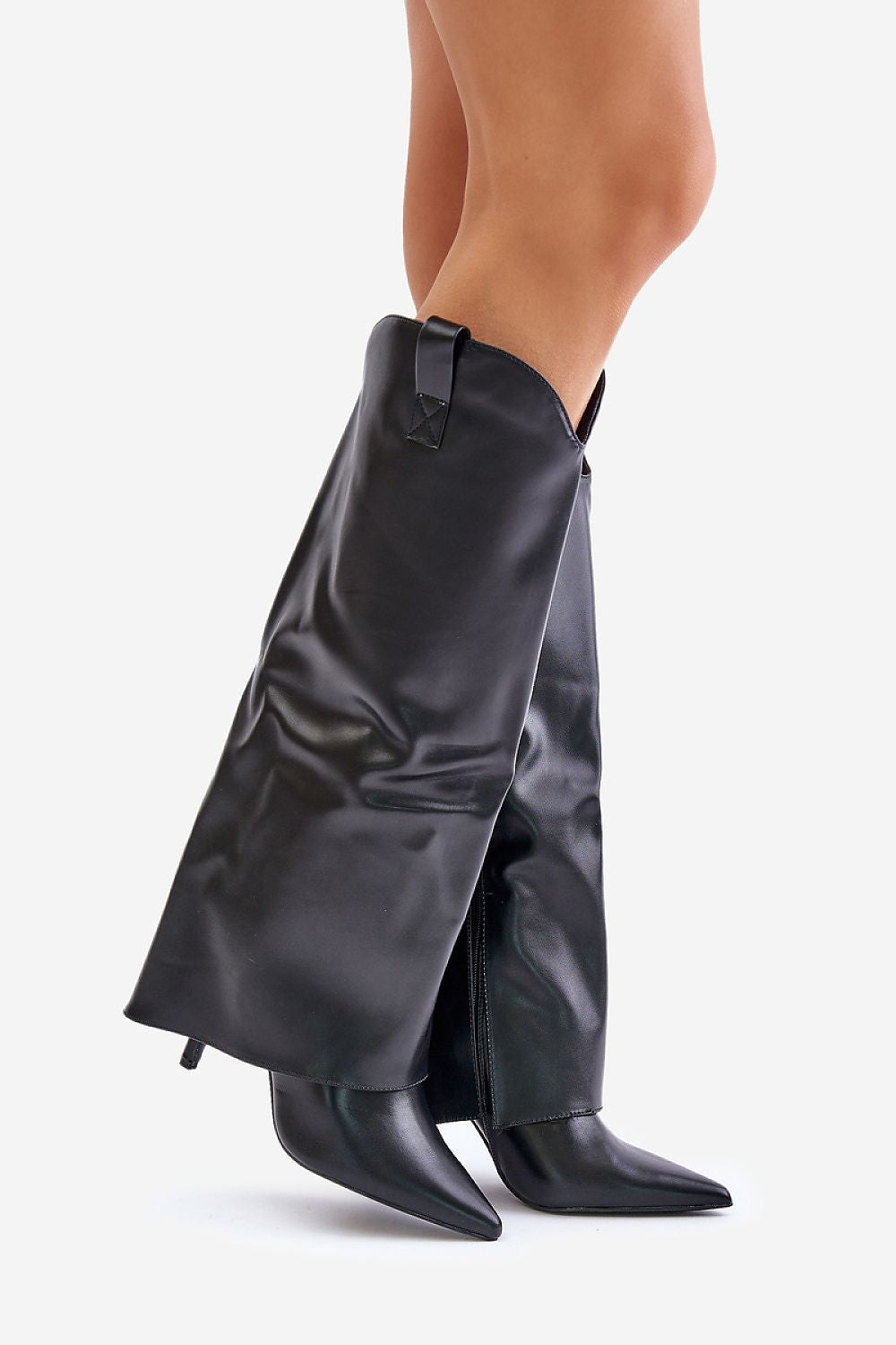 Stiefel mit Absätzen Step in style