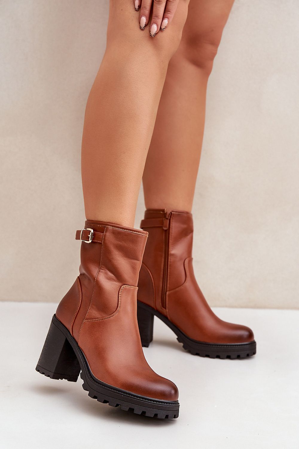 Stiefeletten mit Absatz Step in style