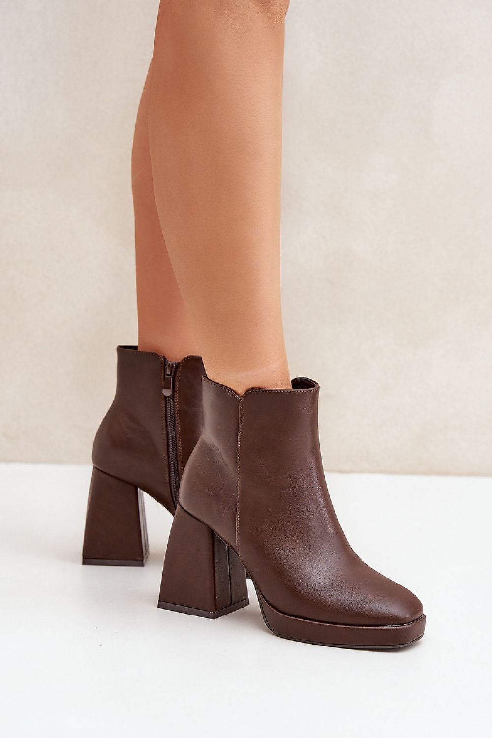 Stiefeletten mit Absatz Step in style