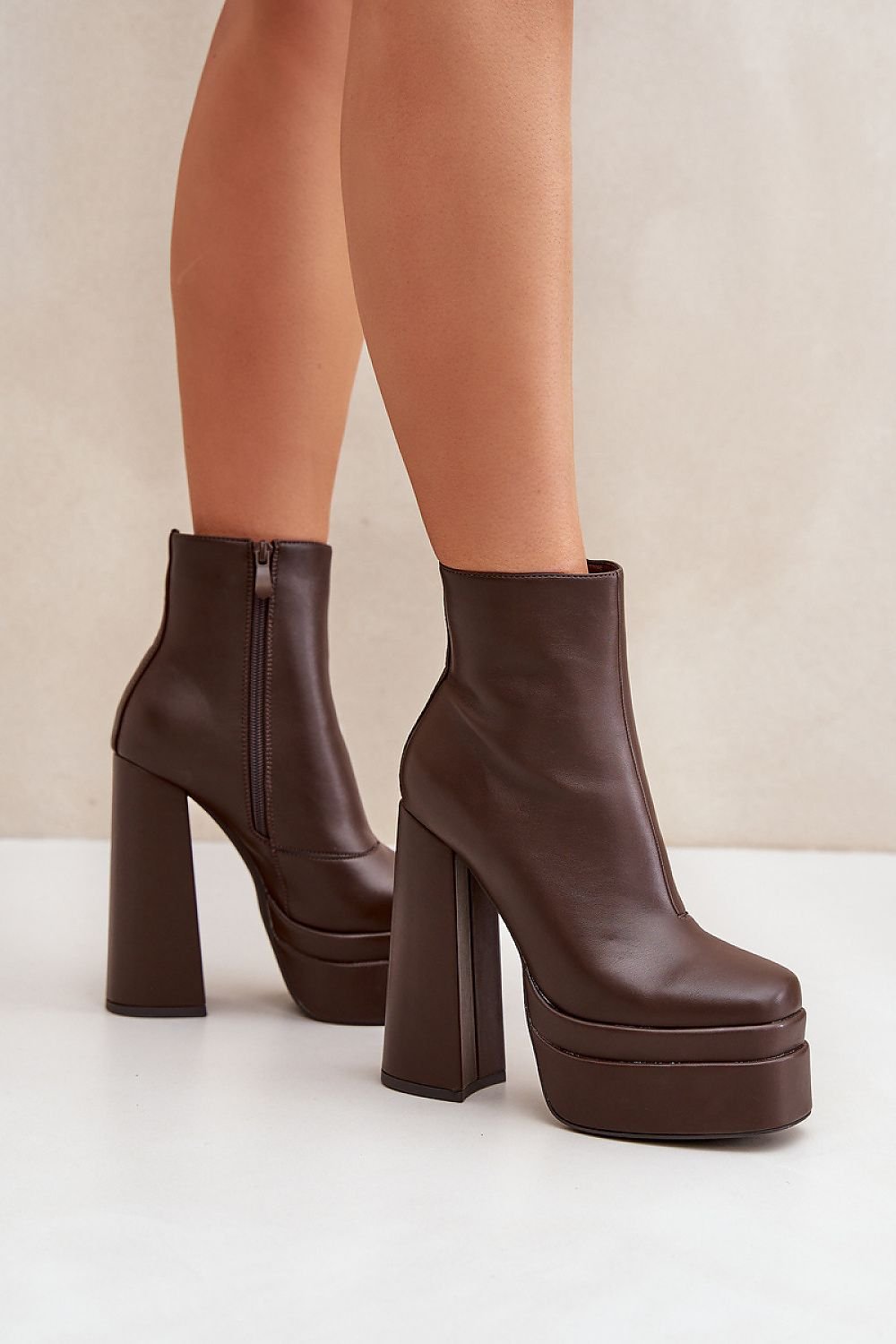 Stiefeletten mit Absatz Step in style