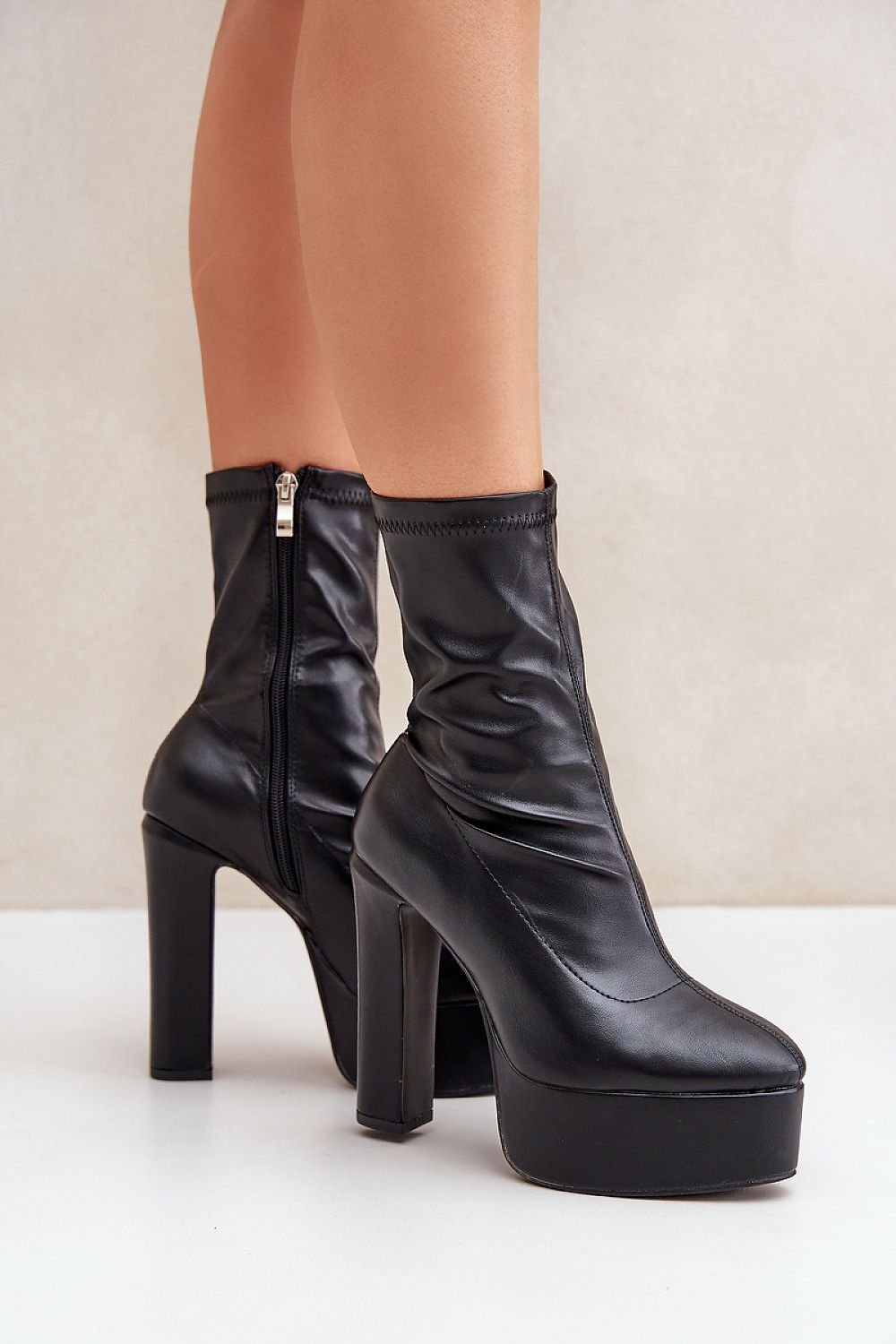 Stiefeletten mit Absatz Step in style