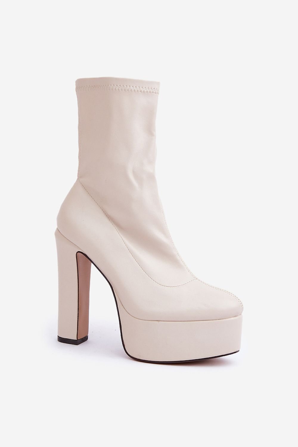 Stiefeletten mit Absatz Step in style