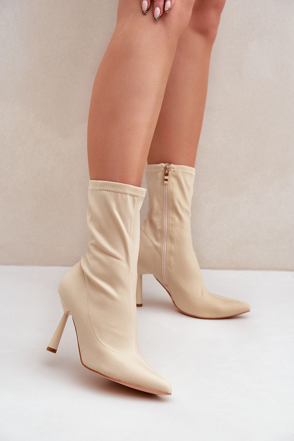 Stiefeletten mit Absatz Step in style