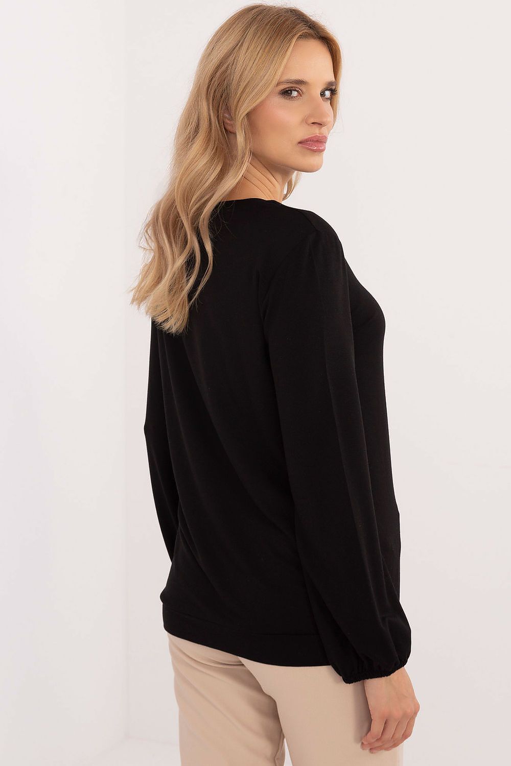 Bluse model 208241 Relevance