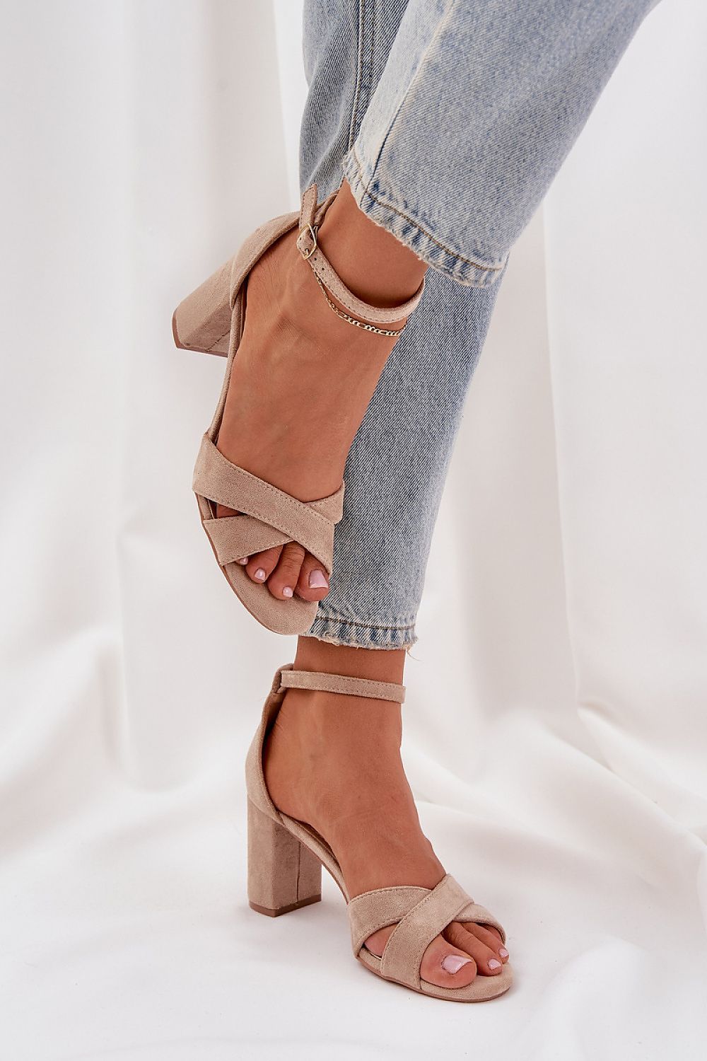 Sandalen mit Absatz model 210151 Step in style