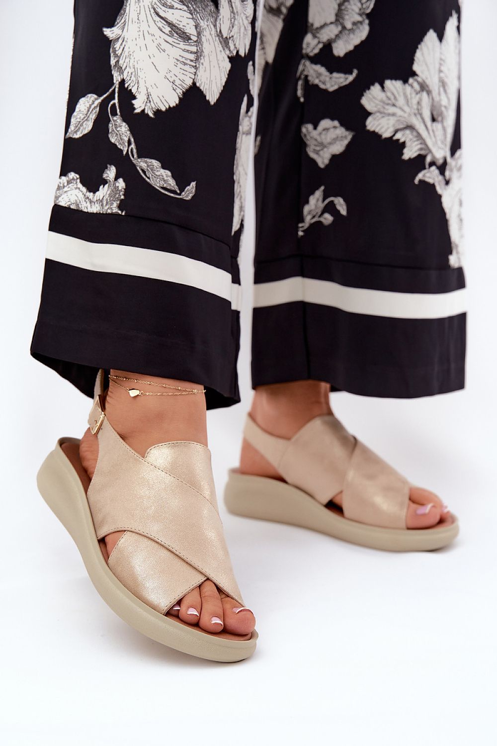 Keilabsatz Sandalen model 211362 Step in style