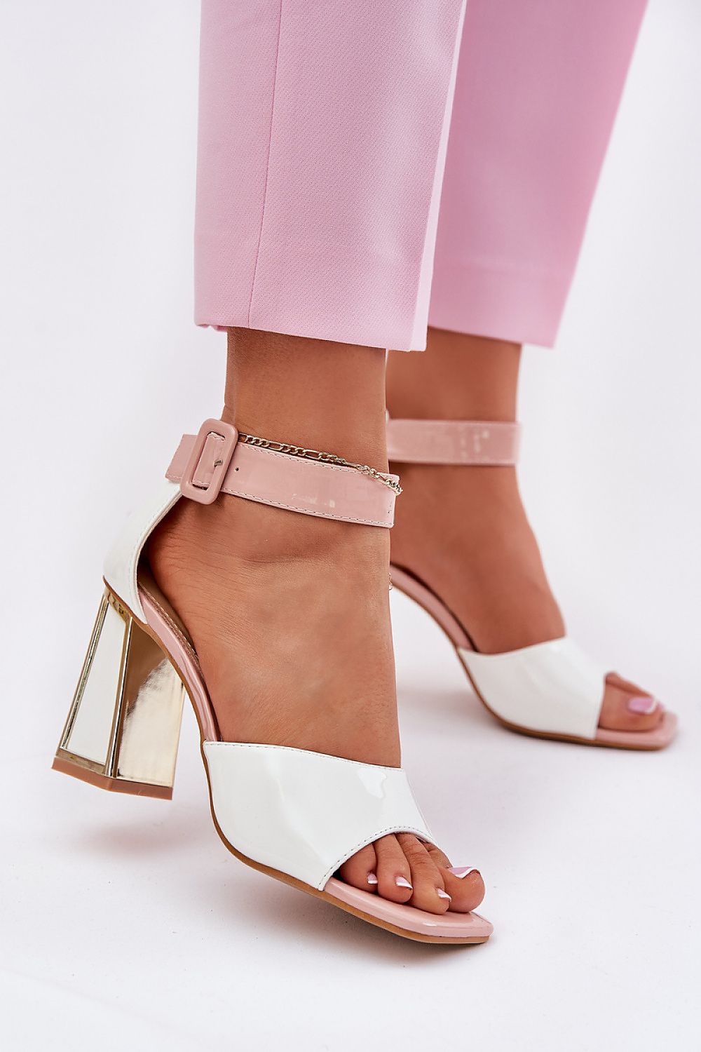 Sandalen mit Absatz model 212823 Step in style