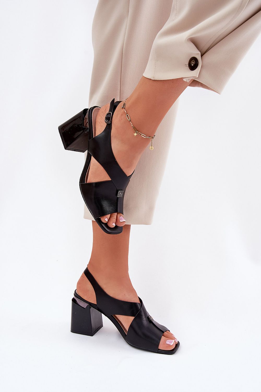 Sandalen mit Absatz model 212828 Step in style