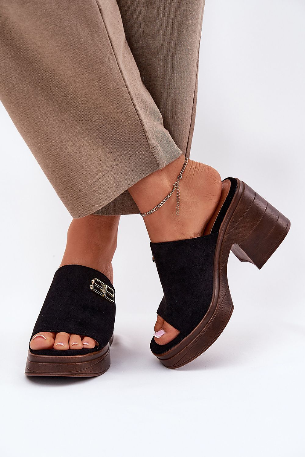 Pantoletten model 213037 Step in style