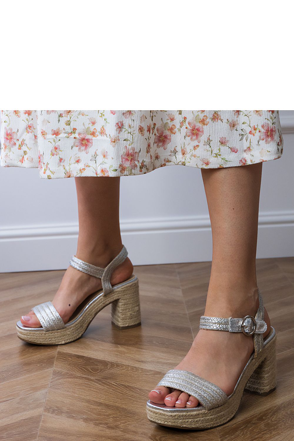 Sandalen mit Absatz model 213372 PRIMO