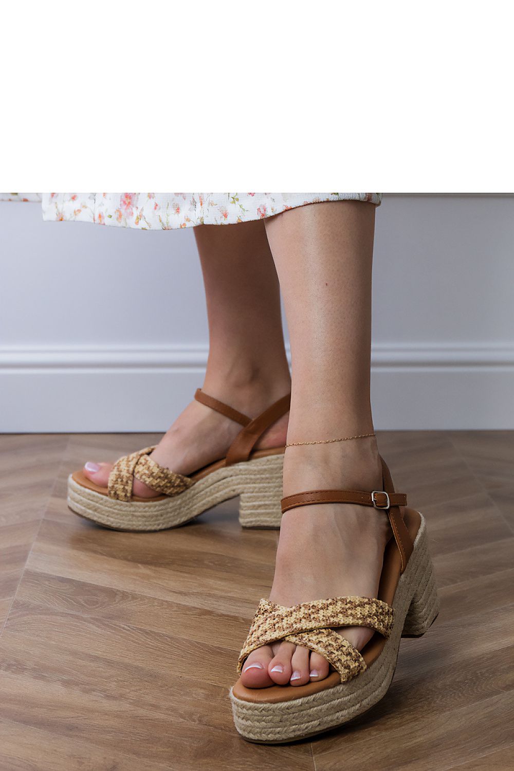 Sandalen mit Absatz model 213411 PRIMO