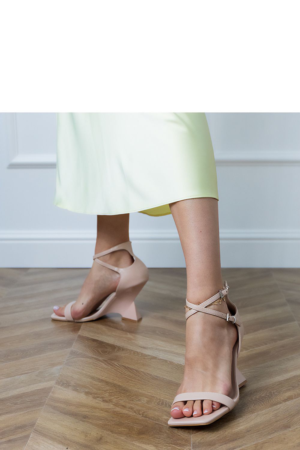 Sandalen mit Absatz model 214636 PRIMO