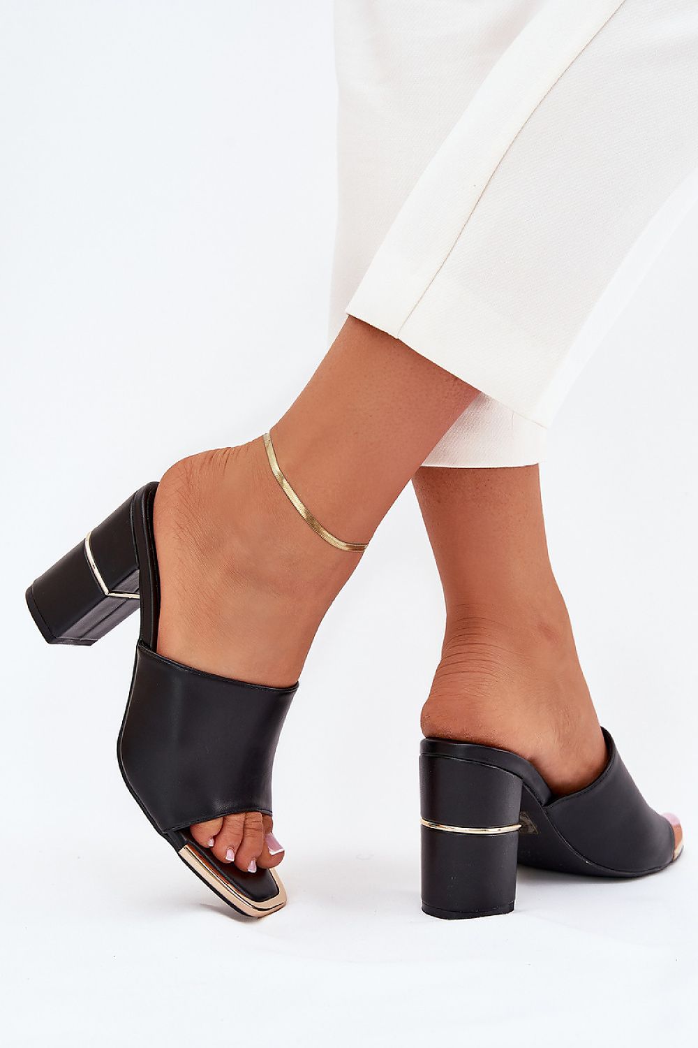 Pantoletten model 215417 Step in style