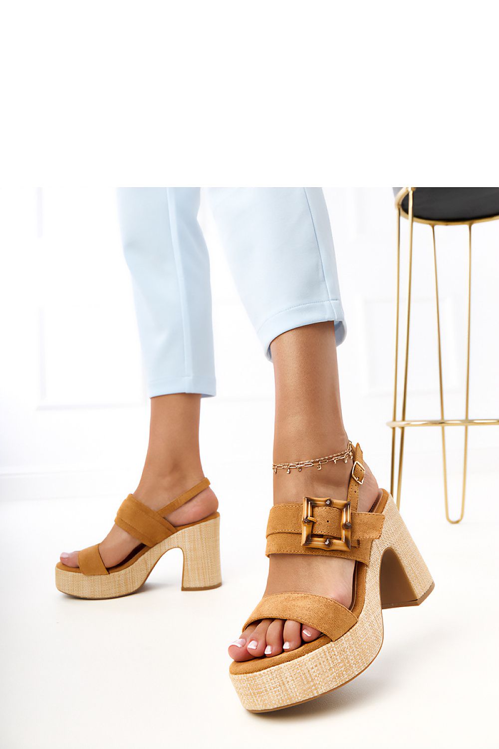 Sandalen mit Absatz model 215593 PRIMO