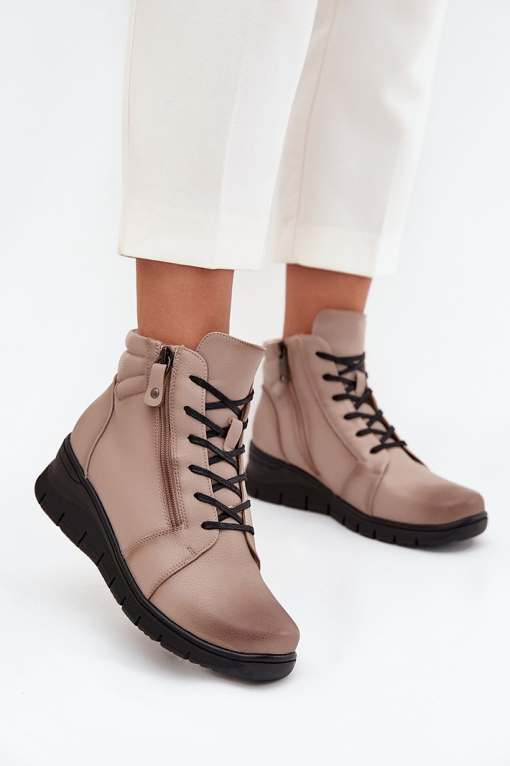 Plateau-Stiefeletten model 217731 Step in style